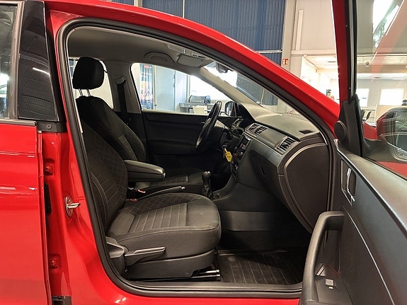 Skoda Rapid Spaceback 9 of 18