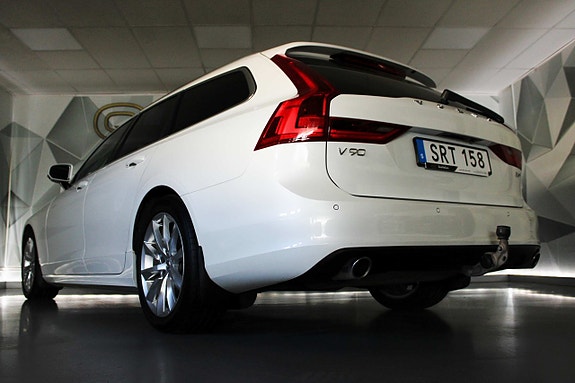 Volvo V90 7 of 27