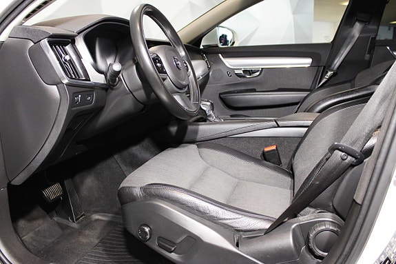 Volvo V90 12 of 27