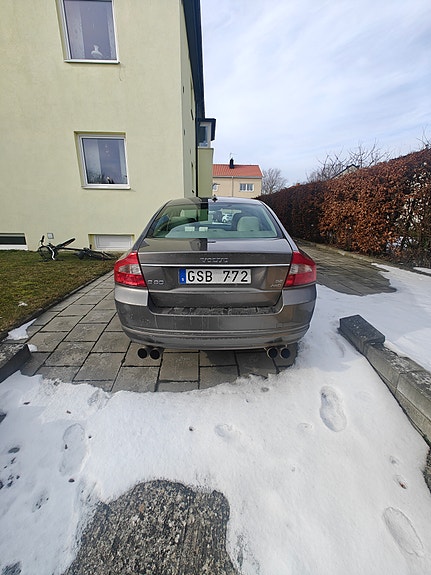 Volvo S80 4 of 6