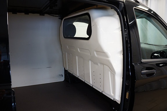 Mercedes-Benz Vito 119 11 of 13