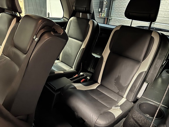 Volvo XC90 12 of 12
