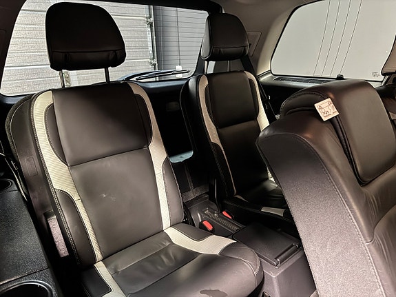 Volvo XC90 6 of 12