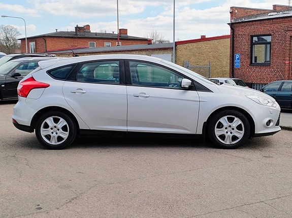 Ford Focus 4 of 14
