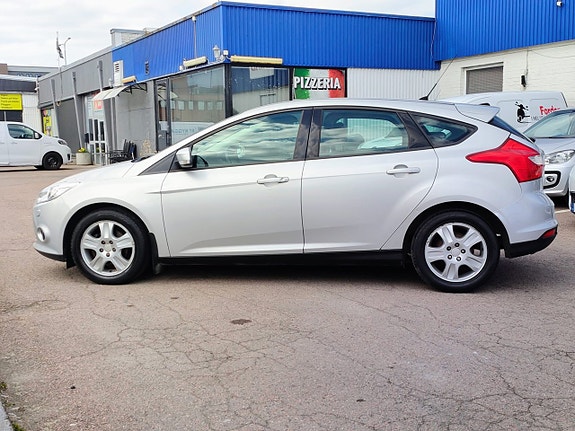Ford Focus 8 of 14