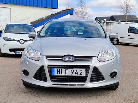 Ford Focus 2 of 14