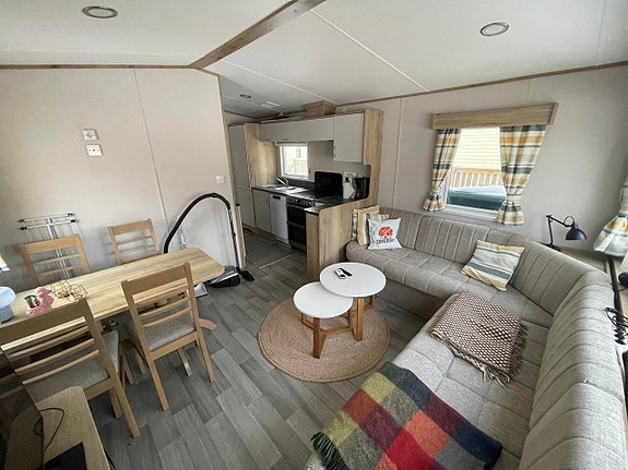 MNAB Westcoast en fin villavagn med plats på Stocken camping 3 of 11
