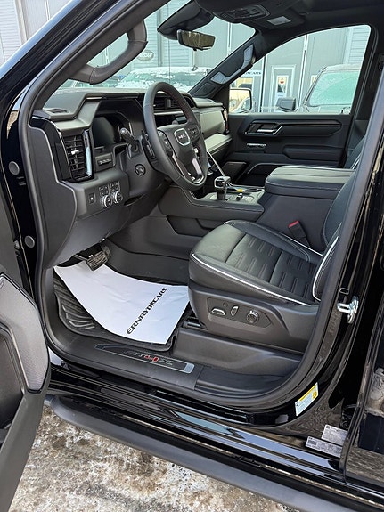 GMC Sierra 9 of 17