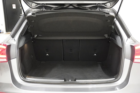 Mercedes-Benz A180 19 of 19