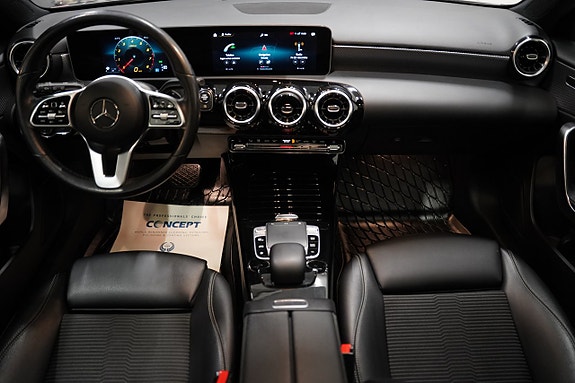 Mercedes-Benz A180 9 of 19