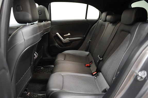 Mercedes-Benz A180 17 of 19