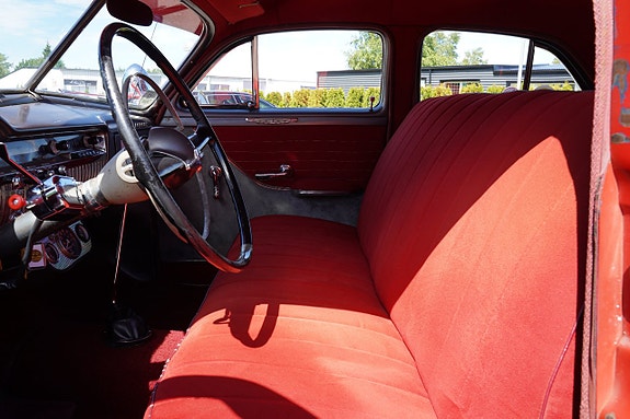 Mercury Eight 11 of 27