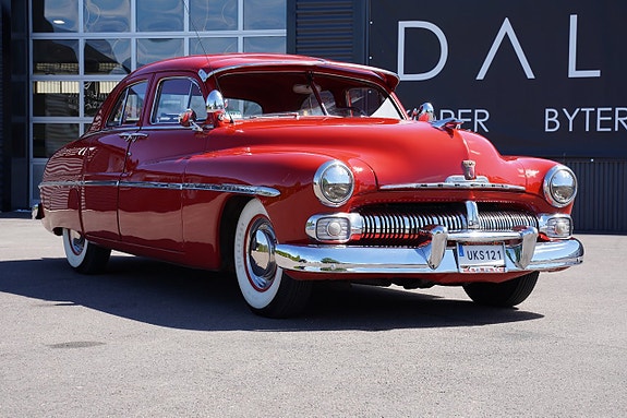 Mercury Eight 23 of 27