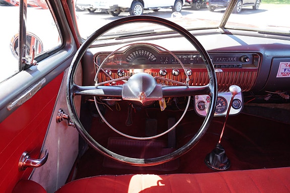 Mercury Eight 12 of 27