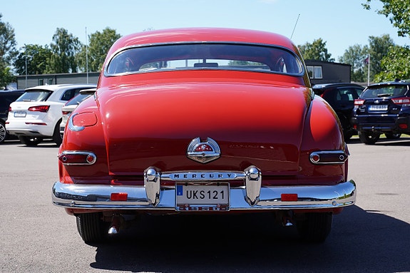 Mercury Eight 3 of 5