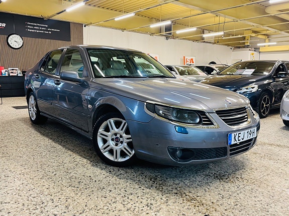 Saab 9-5 2 of 5
