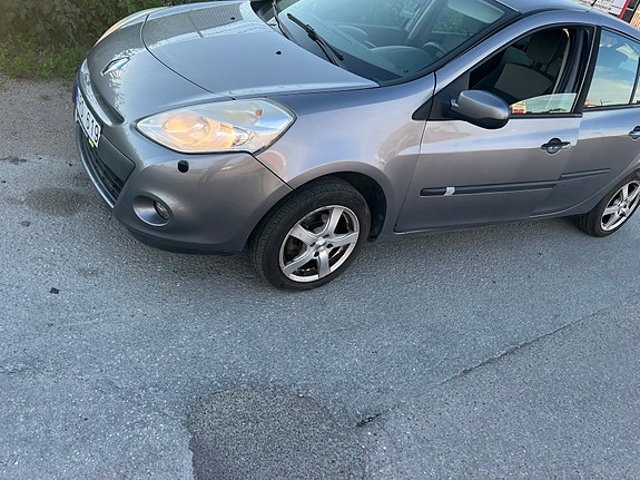 Renault Clio 4 of 5