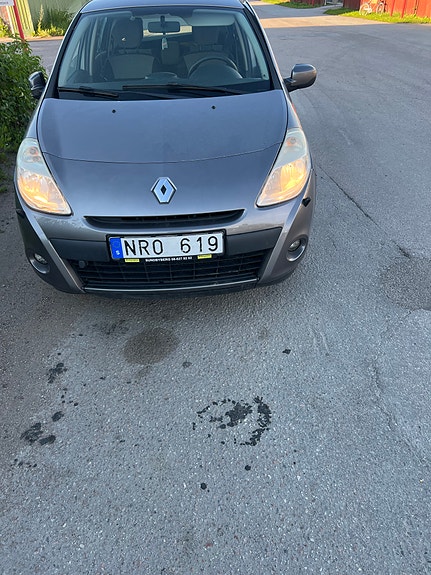 Renault Clio 2 of 5