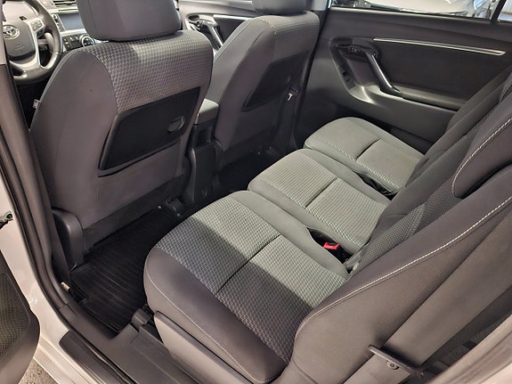 Toyota Verso 12 of 16