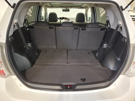 Toyota Verso 16 of 16
