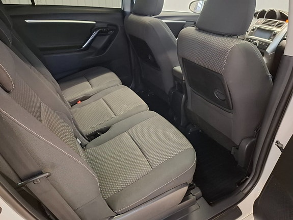 Toyota Verso 13 of 16