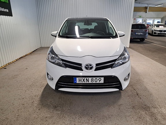 Toyota Verso 8 of 16