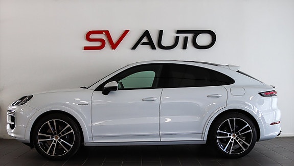 Porsche Cayenne Coupe 3 of 5