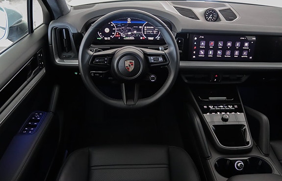 Porsche Cayenne Coupe 8 of 19