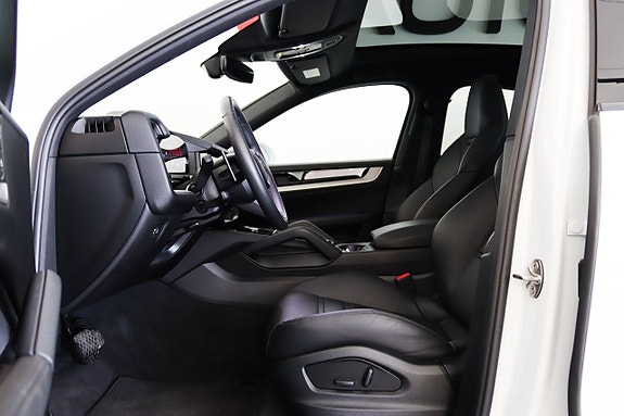Porsche Cayenne Coupe 6 of 19