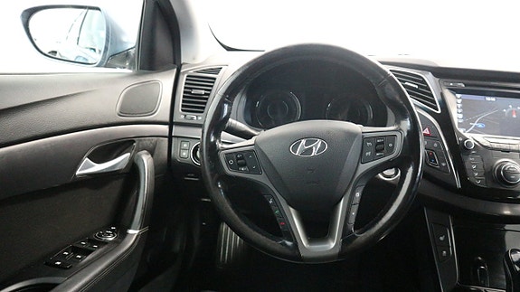 Hyundai i40 9 of 27