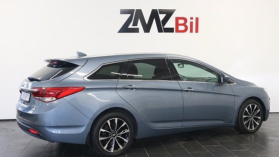 Hyundai i40 2 of 5