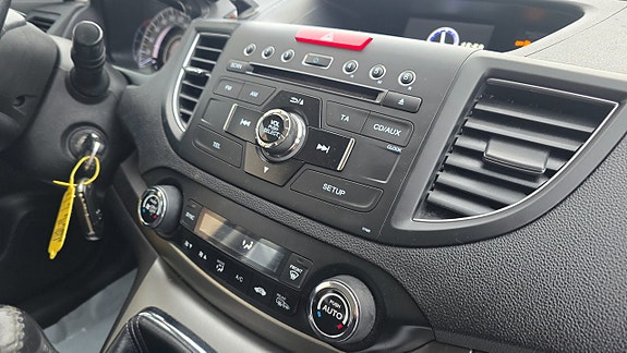 Honda CR-V 10 of 13