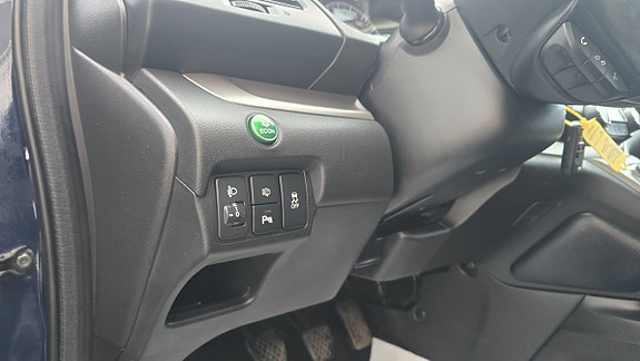 Honda CR-V 8 of 13