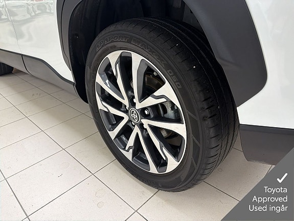 Toyota Corolla Cross 11 of 15