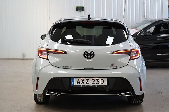 Toyota Corolla 4 of 27