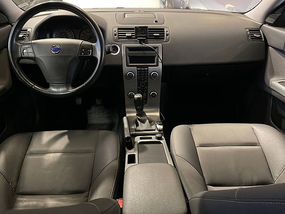 Volvo S40 13 of 14