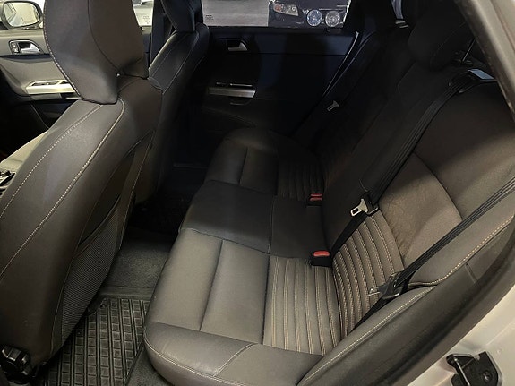 Volvo S40 8 of 14