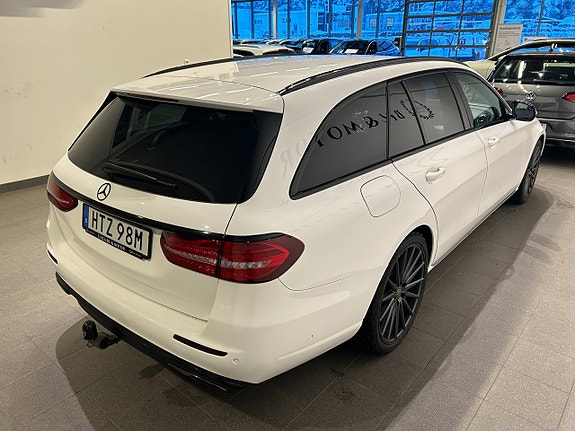 Mercedes-Benz E220 d 3 of 5
