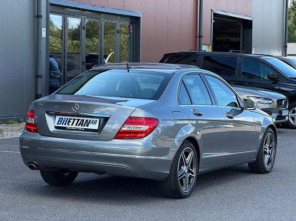 Mercedes-Benz C220 7 of 15