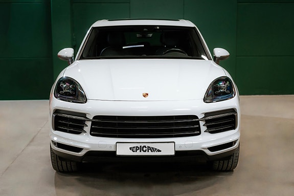 Porsche Cayenne 5 of 5