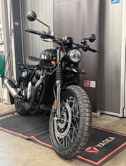 BSA Scrambler 650 -26 2 of 8