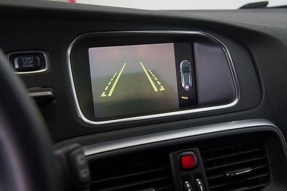 Volvo V40 Cross Country 11 of 18