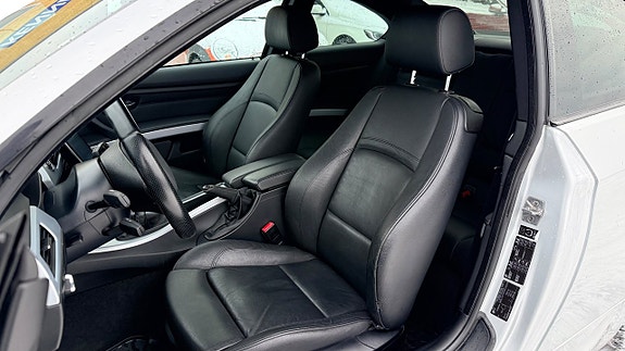 BMW 325i 8 of 30