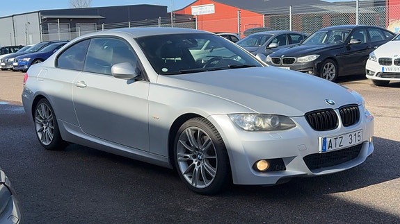BMW 325i 3 of 5