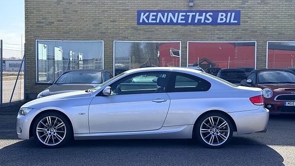 BMW 325i 7 of 30