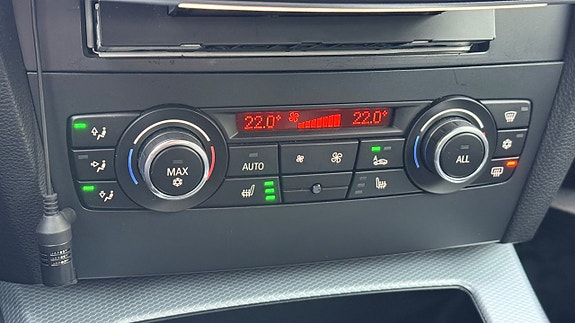 BMW 325i 19 of 30