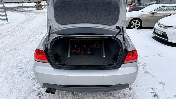 BMW 325i 28 of 30