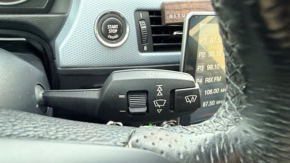 BMW 325i 17 of 30