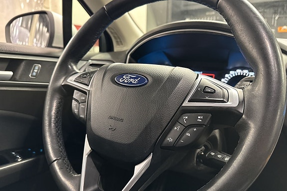 Ford Mondeo 12 of 13