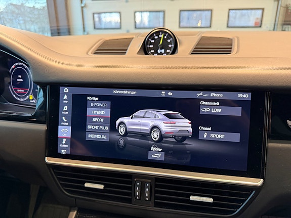 Porsche Cayenne Coupe 13 of 13
